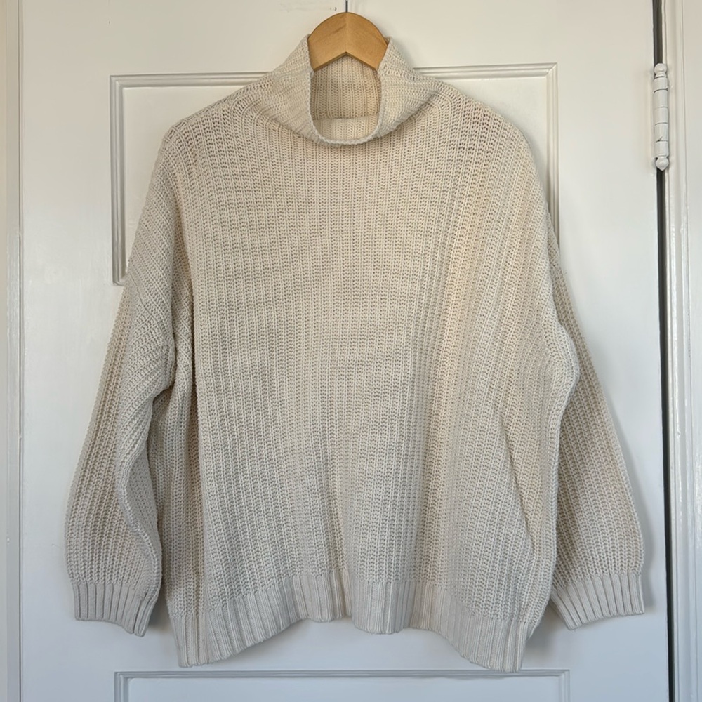American Eagle Outfitters Cream Turtleneck Sweater